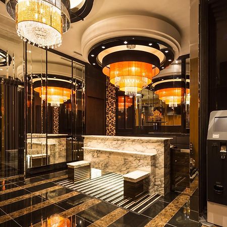 Apa Hotel Iidabashi Ekiminami Tokyo prefektur Exteriör bild